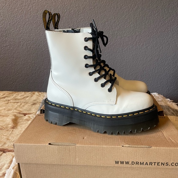 White Jadon Dr Martens - Picture 4 of 6